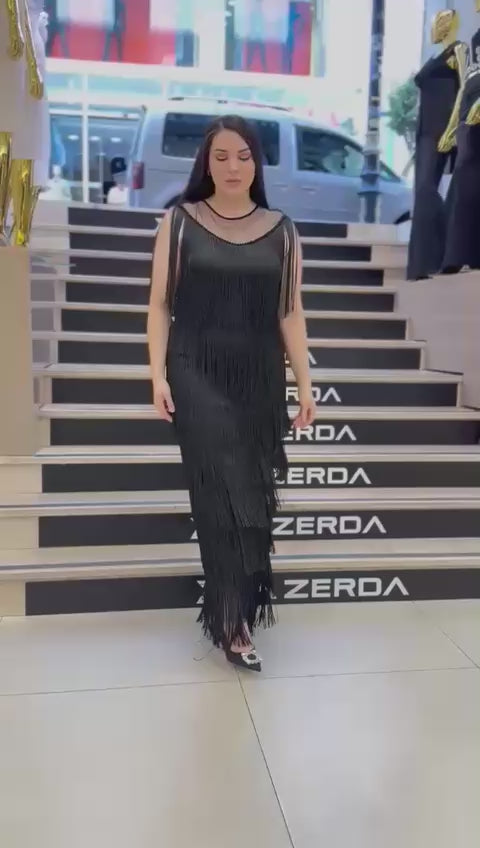 Rochie Freya lungă cu aplicații franjuri