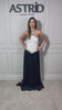 Rochie Carlia lungă plisată în partea de jos și corset alb cu aplicații pietre