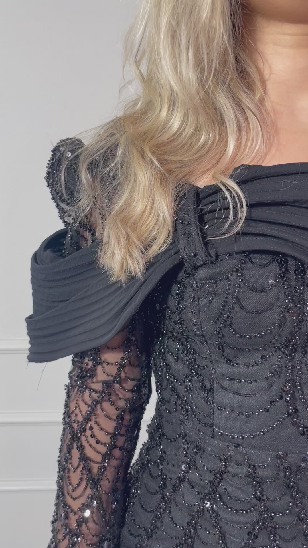 Rochie Mary lungă din paiete aplicații sclipici și mânecă lungă