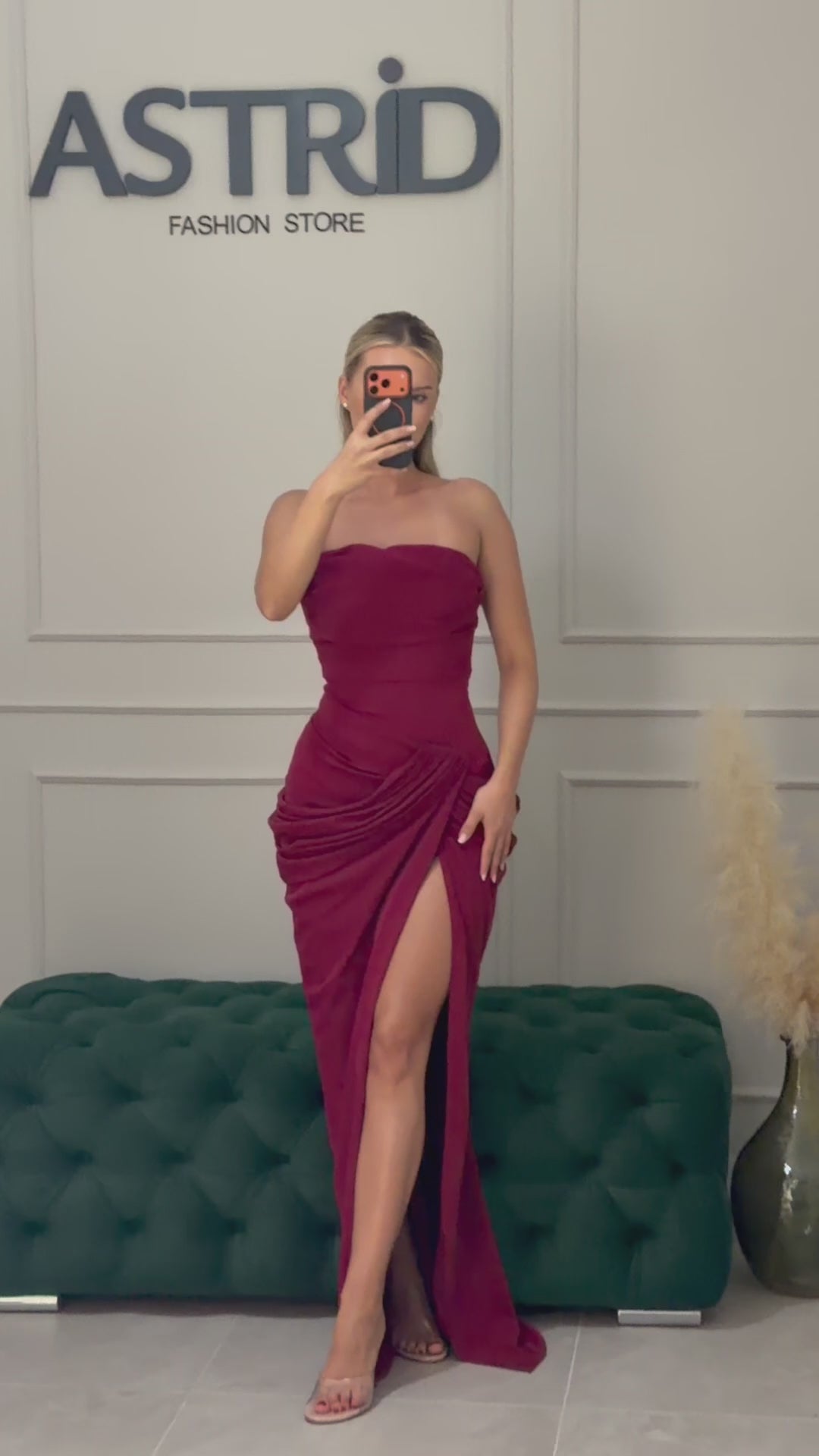 Rochie Milly lunga cu corset si trena laterală cu crapatura pe picior
