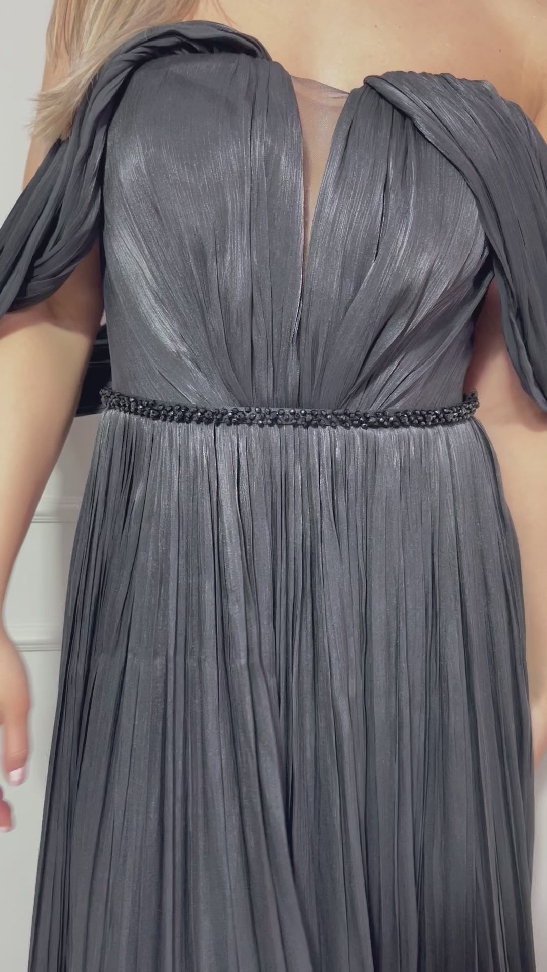 Rochie Arsi midi plisată umeri căzuți și curea în talie